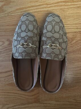 Coach Beige/Tan Signature Jacquard Slip-On Mules with Gold Hardware